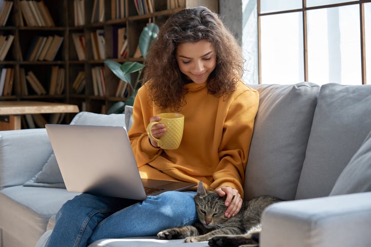 Girl cat laptop